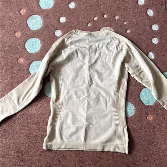 Figs Women's Cream Long Sleeve Top - Picture 3 of 5